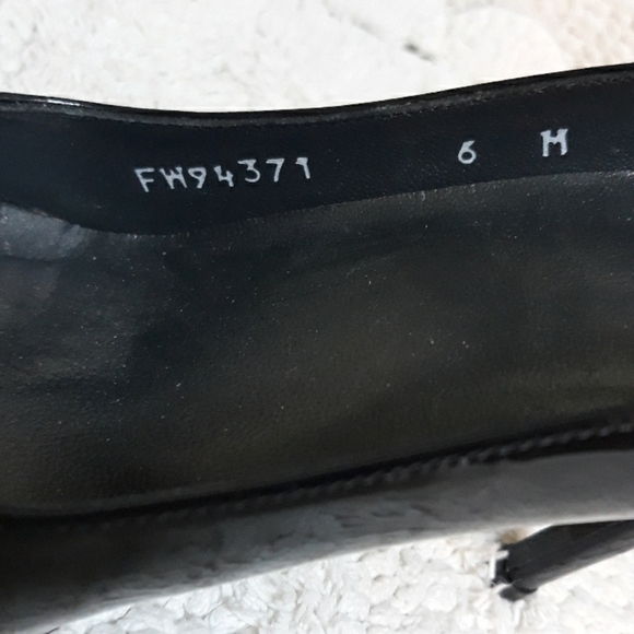 Stuart Weitzman Shoes - Picture 7 of 8